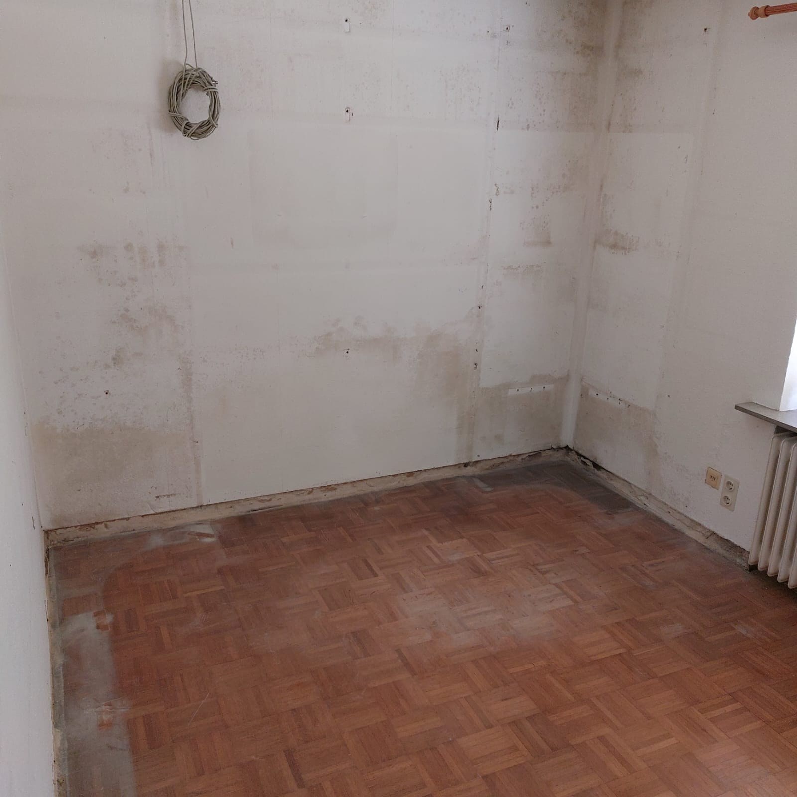 Arbeitszimmer nach der Räumung